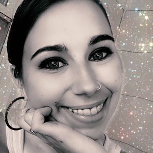 Meet your Posher, Riane